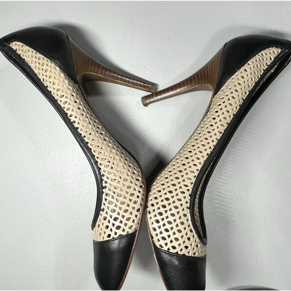 J Crew Leather Heels Womens 10 Perforated Cut Out Beige Black Stiletto Cap Toe - Picture 7 of 12
